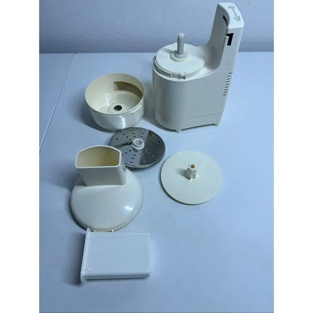 Sunbeam Oskar Food Processor 14081 With Accessories Works